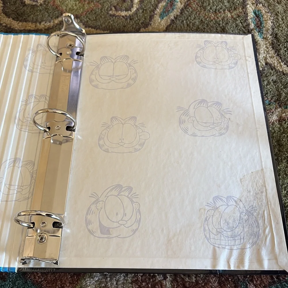 1999 Garfield Folder WWF WWE AEW WCW